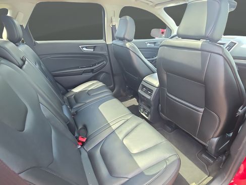 Used 2020 Ford Edge Titanium w/ Equipment Group 301A AWD/4WD image 13