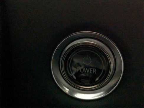 Used 2023 Cadillac Lyriq 2WD image 27