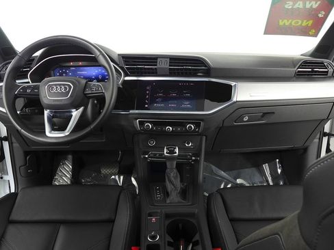 Used 2022 Audi Q3 2.0T Premium w/ Black Optic Sport Package image 25