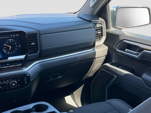 Used 2025 Chevrolet Silverado 1500 LT AWD/4WD image 22