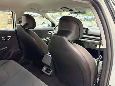 New 2026 Kia K4 FWD image 14