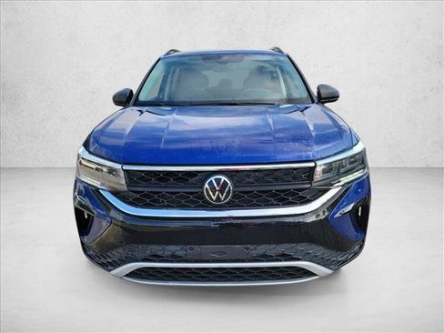 Used 2024 Volkswagen Taos S FWD image 2