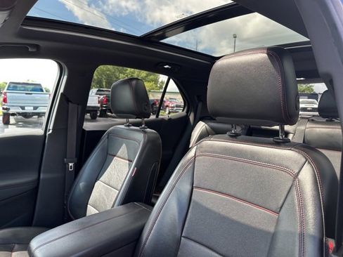 Used 2022 Chevrolet Equinox RS w/ RS Leather Package image 28