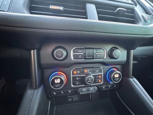 Used 2021 Chevrolet Suburban High Country image 10