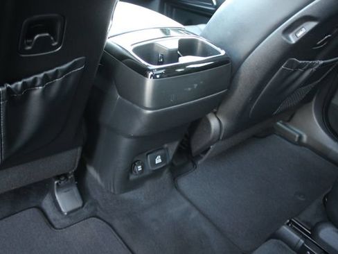 Used 2022 Kia Telluride SX w/ SX Prestige Package AWD/4WD image 28