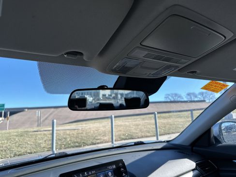 Used 2021 Honda Accord Hybrid image 27