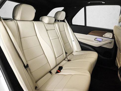 Certified 2025 Mercedes-Benz GLE 450 4MATIC image 22