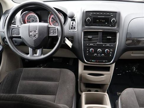 Used 2016 Dodge Grand Caravan SE w/ Quick Order Package 29E SE FWD image 23