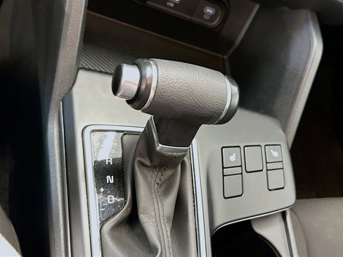 Used 2025 Kia Sportage LX image 24