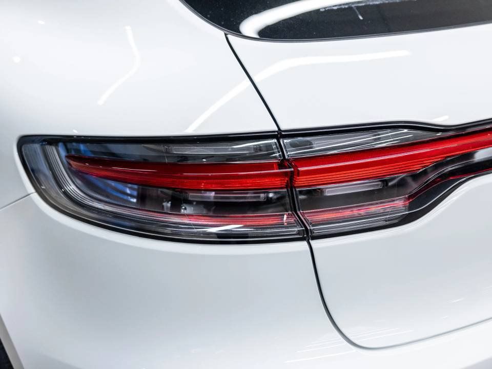 Certified 2026 Porsche Macan AWD/4WD image 23