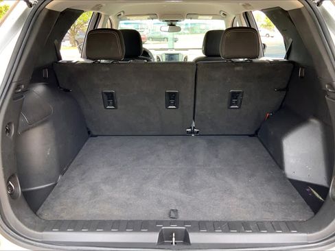 Used 2021 Chevrolet Equinox LS w/ LS Convenience Package FWD image 33