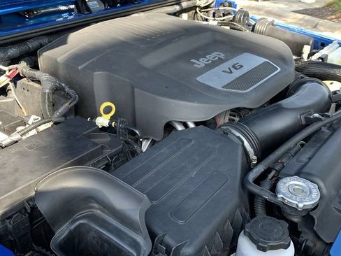 Used 2016 Jeep Wrangler Unlimited Sport w/ Quick Order Package 24S AWD/4WD image 16