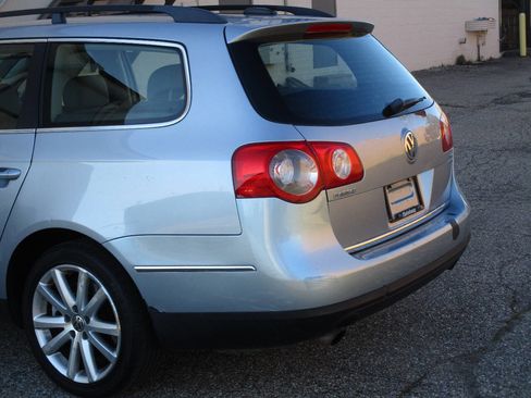 Used 2007 Volkswagen Passat 3.6 image 26