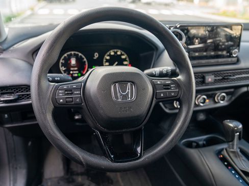 Used 2024 Honda HR-V LX image 11