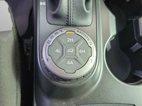 Certified 2022 Ford Bronco Wildtrak image 33