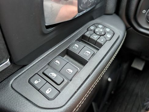 New 2026 RAM 2500 Laramie w/ Night Edition AWD/4WD image 42