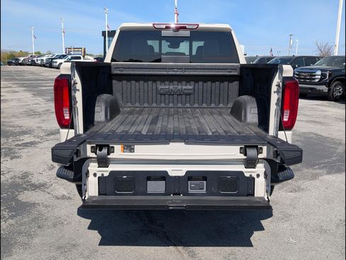 New 2026 GMC Sierra 1500 AT4X AWD/4WD image 18