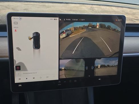 Used 2023 Tesla Model Y Long Range image 21