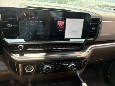 Used 2023 GMC Sierra 1500 SLT w/ SLT Premium Package AWD/4WD image 15