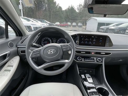 Used 2023 Hyundai Sonata SEL image 10