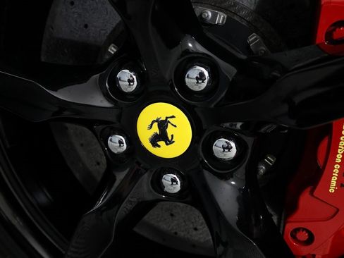 Used 2017 Ferrari 488 Spider image 62