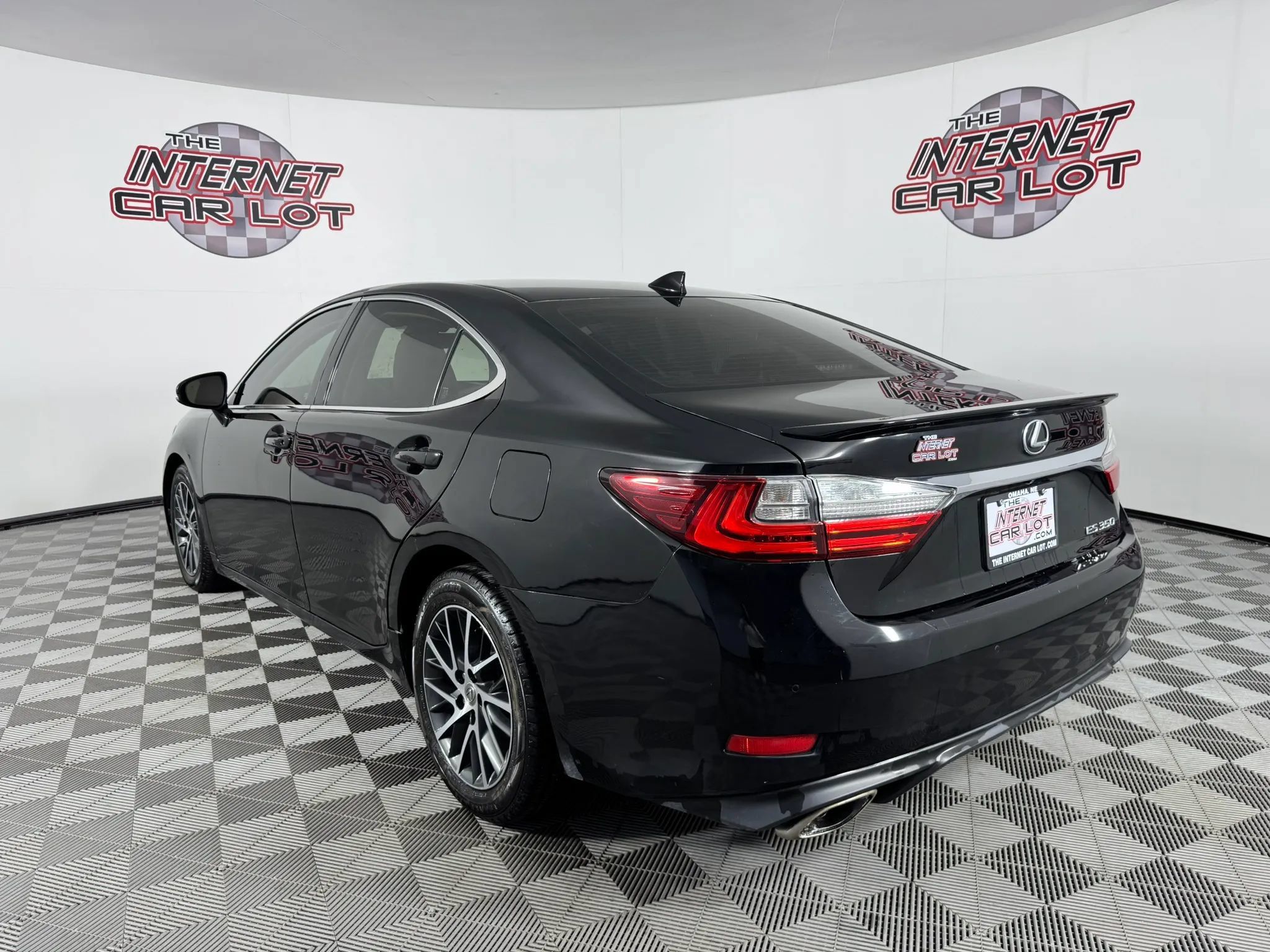 Used 2016 Lexus ES 350 w/ Luxury Package w/Wood Trim FWD image 5