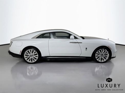 Used 2024 Rolls-Royce Spectre w/ Spectre Launch Package AWD/4WD image 5