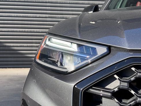 Used 2023 Audi SQ5 Premium Plus w/ Premium Plus Package image 12
