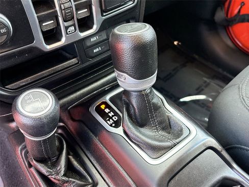 Used 2020 Jeep Wrangler Unlimited Sport AWD/4WD image 16