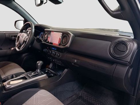 Used 2023 Toyota Tacoma TRD Sport w/ Advanced Technology Package image 28