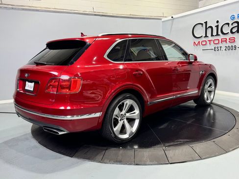 Used 2018 Bentley Bentayga AWD/4WD image 7