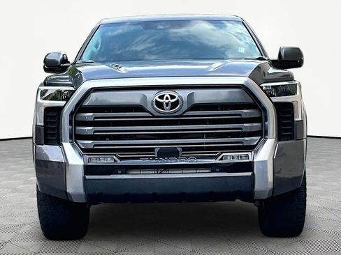 Used 2022 Toyota Tundra Limited w/ Power Package AWD/4WD image 4
