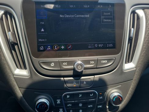 Used 2024 Chevrolet Malibu LT FWD image 30