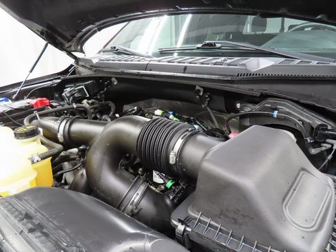 Used 2019 Ford F150 XLT w/ Equipment Group 302A Luxury image 21