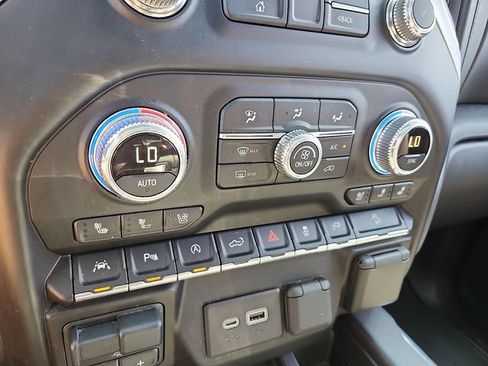 Used 2020 GMC Sierra 1500 SLT w/ SLT Premium Plus Package AWD/4WD image 21