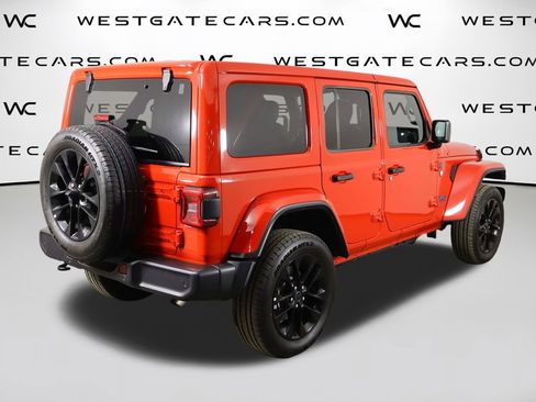 Used 2025 Jeep Wrangler Unlimited Sahara w/ Safety Group image 51