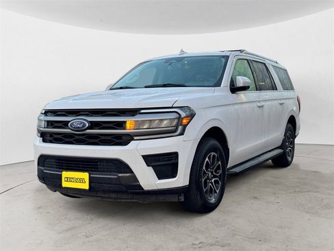 Used 2024 Ford Expedition Max XLT image 1