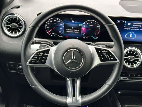 Certified 2025 Mercedes-Benz GLB 250 GLB 250 image 12