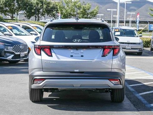 New 2025 Hyundai Tucson SEL image 6