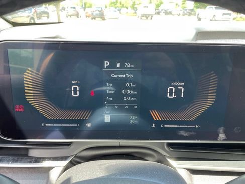 New 2026 Kia Carnival EX FWD image 27