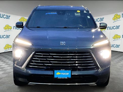 Used 2025 Buick Enclave Preferred image 2