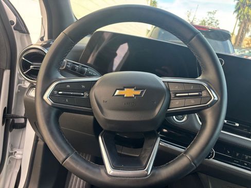 Used 2025 Chevrolet Equinox LT image 28