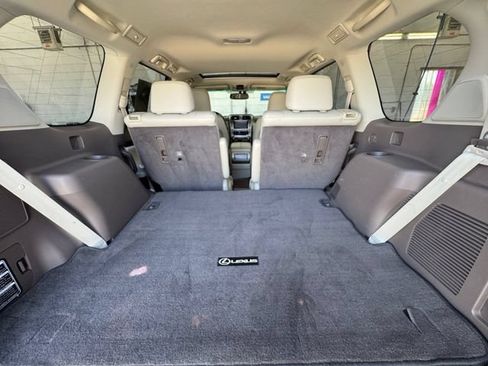 Used 2017 Lexus GX 460 Luxury w/ Preferred Accessory Package AWD/4WD image 32