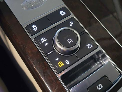 Used 2021 Land Rover Range Rover P525 Westminster Edition LWB image 19