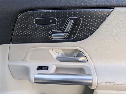 Certified 2026 Mercedes-Benz GLA 250 image 21