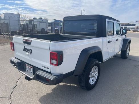 Used 2020 Jeep Gladiator Sport w/ Quick Order Package 24S image 4