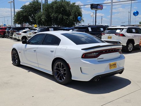 Used 2023 Dodge Charger Scat Pack w/ Plus Group RWD image 5