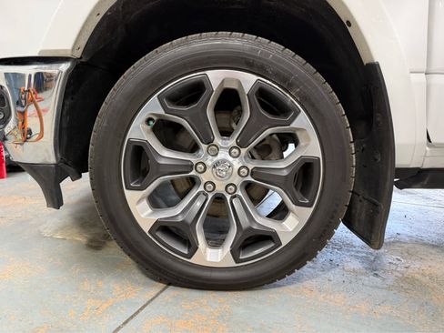 Used 2020 RAM 1500 Limited AWD/4WD image 10