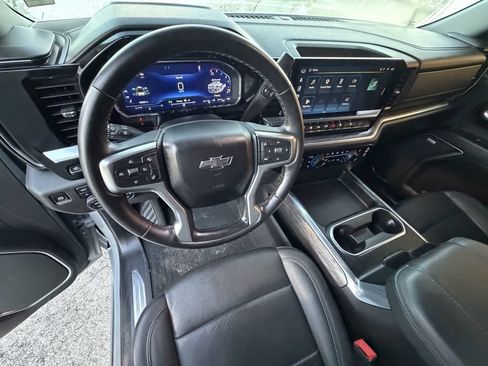 Used 2024 Chevrolet Silverado 2500 LTZ w/ LTZ Plus Package AWD/4WD image 19