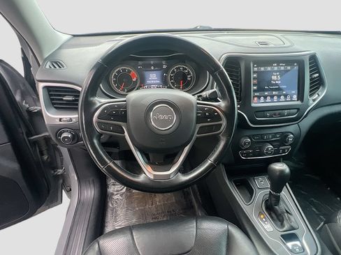 Used 2021 Jeep Cherokee Latitude Lux w/ Comfort/Convenience Group FWD image 11